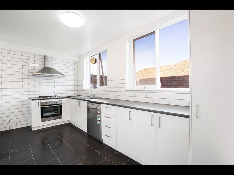 1/3A Hughenden Road, St Kilda East VIC 3183