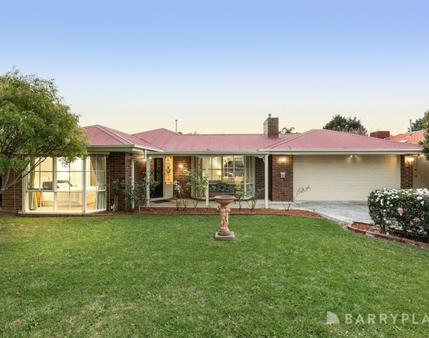 8 Clarkedale Rise, Kilsyth South VIC 3137