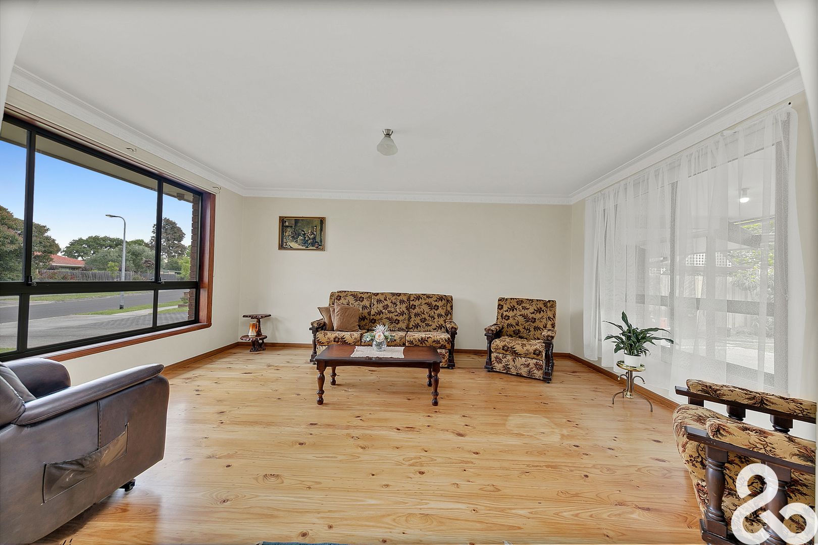 8 Severn Street, Epping VIC 3076, Image 2