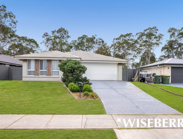 52 Ashton Drive, Heddon Greta NSW 2321