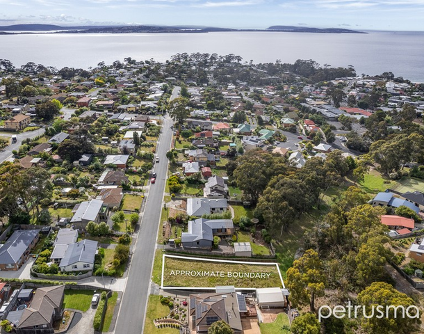 41 Hiern Road, Blackmans Bay TAS 7052