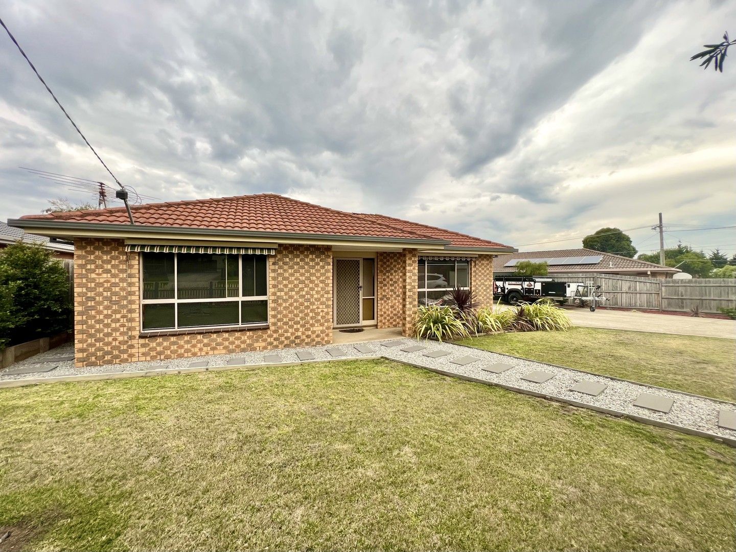 3 bedrooms House in 17 Parkgate Lane GROVEDALE VIC, 3216