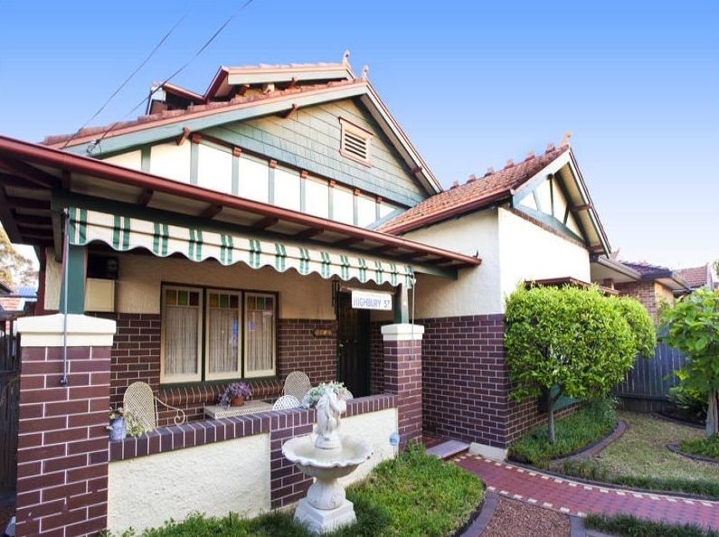 5 bedrooms House in 27 Highbury Street CROYDON NSW, 2132
