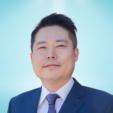 AIO Real Estate - Lawrence Jung