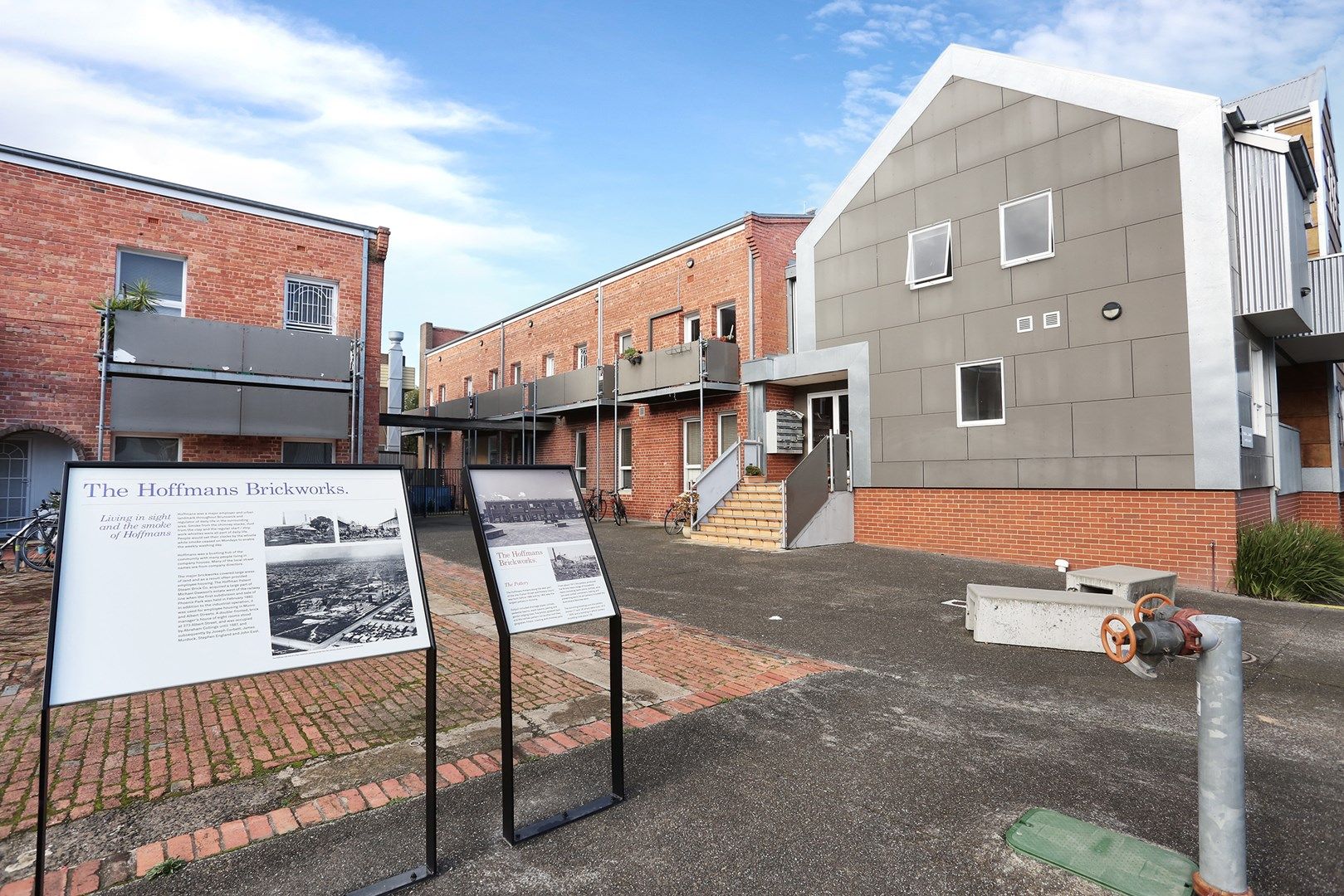 1 bedrooms Apartment / Unit / Flat in 22/1 Pottery Court BRUNSWICK VIC, 3056