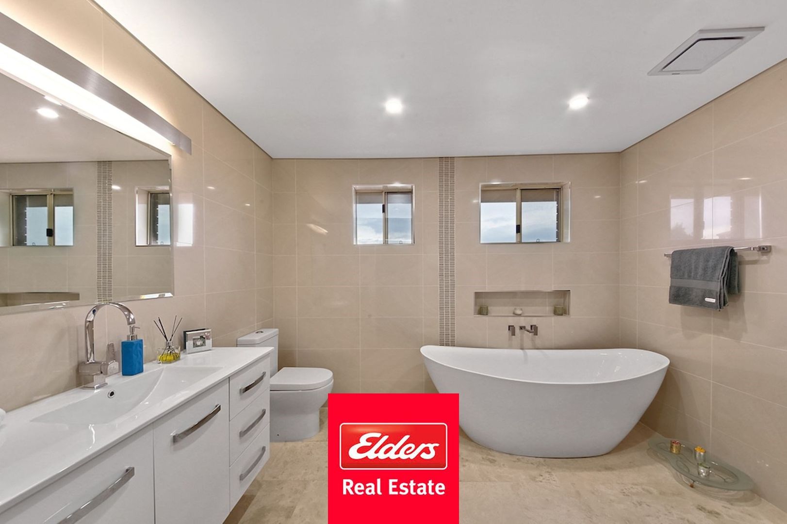 3 NIGER PLACE, Kearns NSW 2558, Image 2