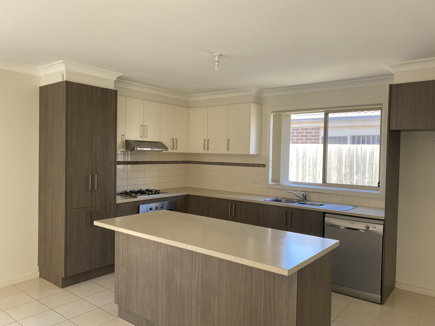 20 Methven Avenue, South Morang VIC 3752 House For Rent 580 Domain