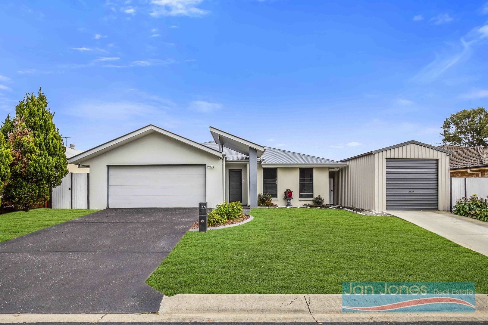 25 Allister Cres, Rothwell QLD 4022, Image 0