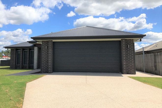 Picture of 44 Turrum Street, SCARNESS QLD 4655