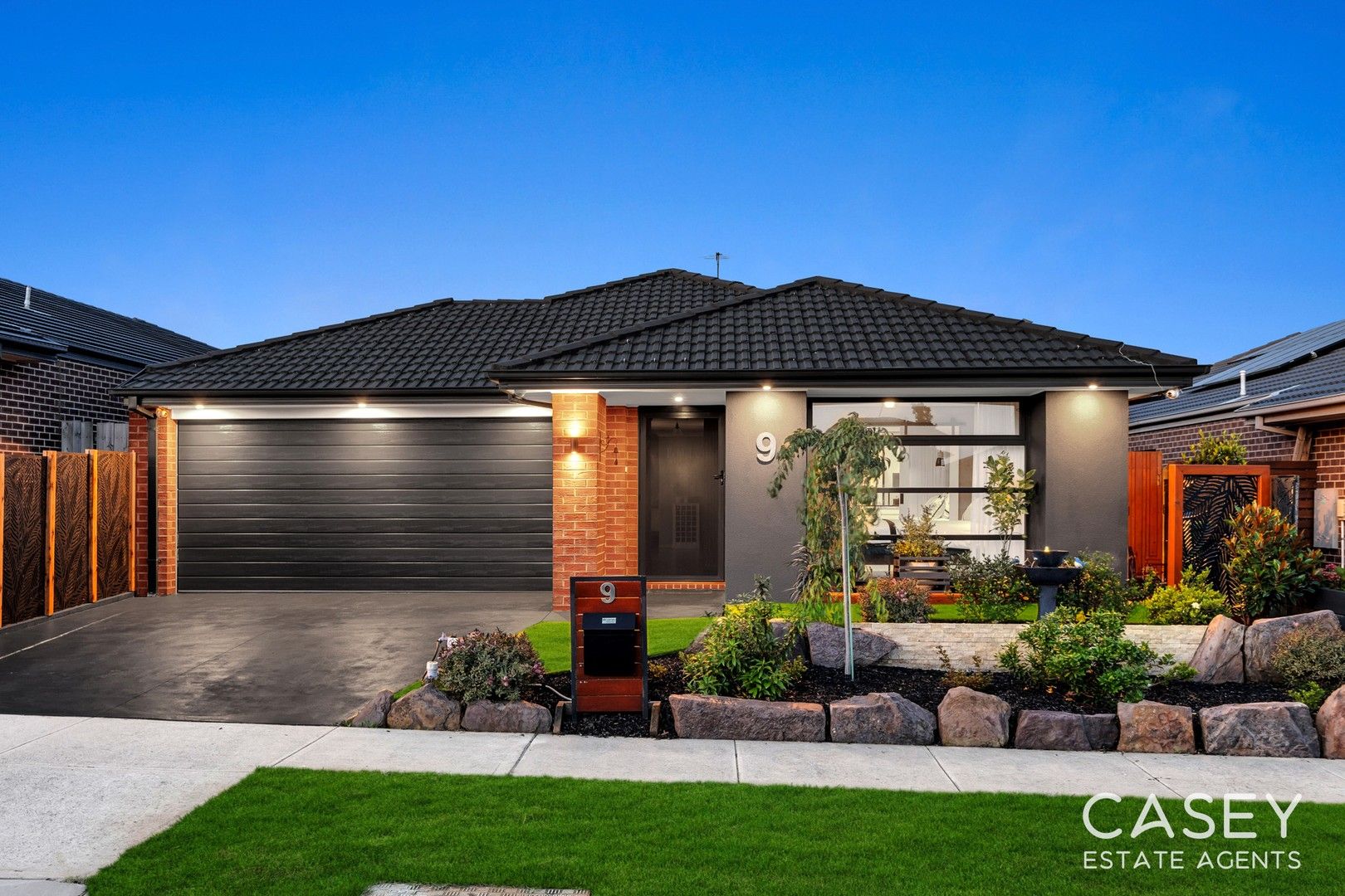 9 Barrier Parade, Clyde North VIC 3978, Image 0