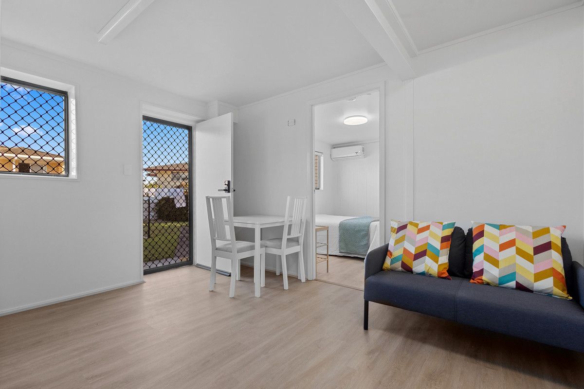 Studio in 9 Doone Street, MACGREGOR QLD, 4109