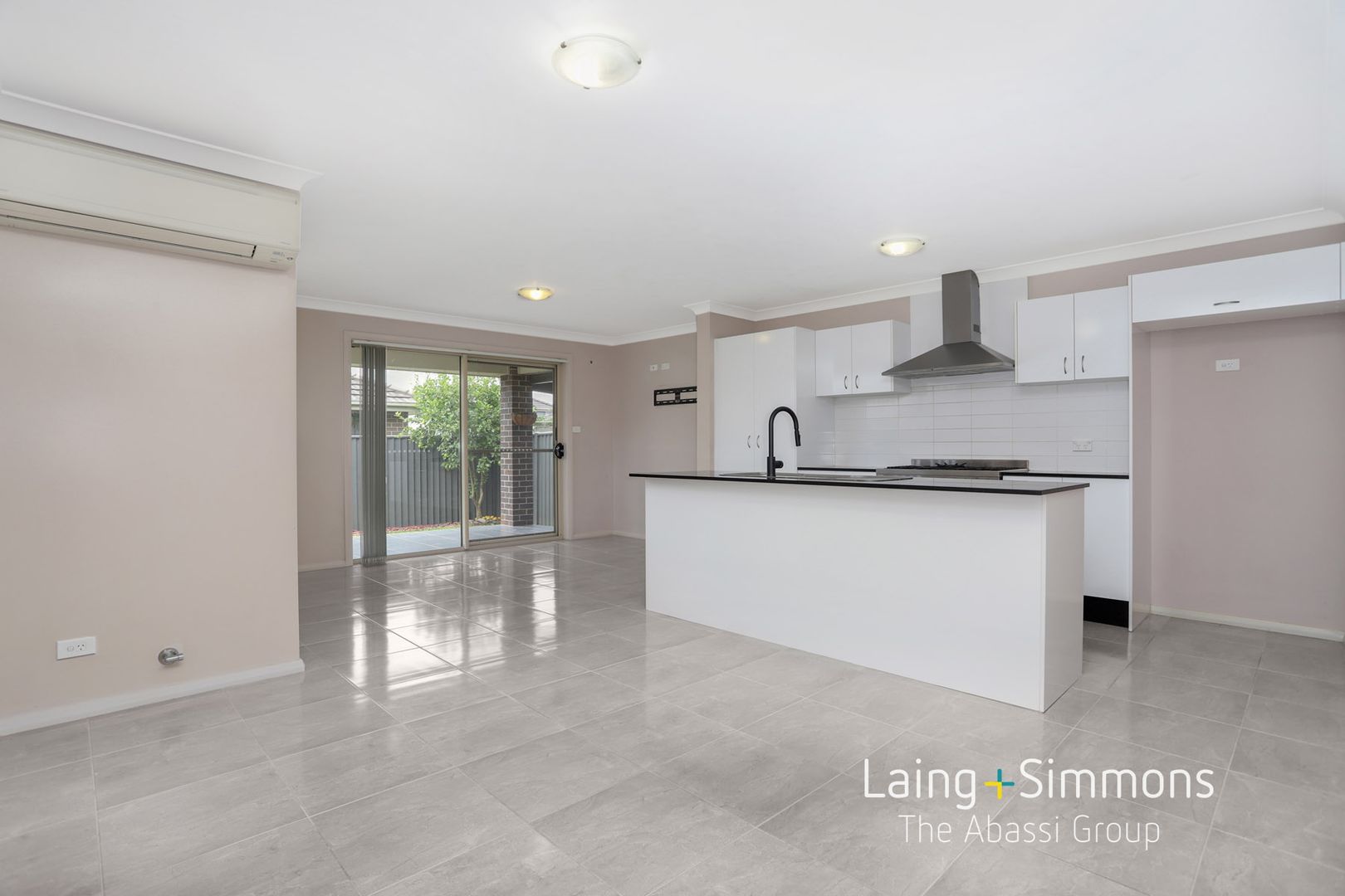 8 Mainwaring Street, Ropes Crossing NSW 2760, Image 2