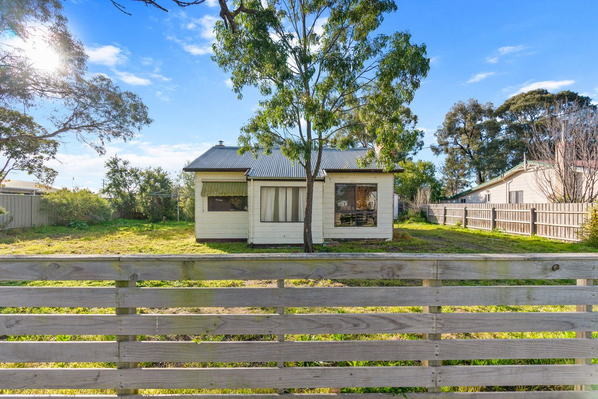 35 Bruce Street, Heyfield VIC 3858, Image 1