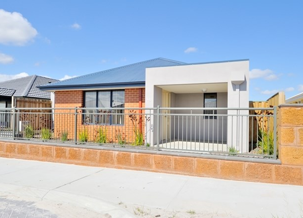 15 Interlaken Loop, Ellenbrook WA 6069