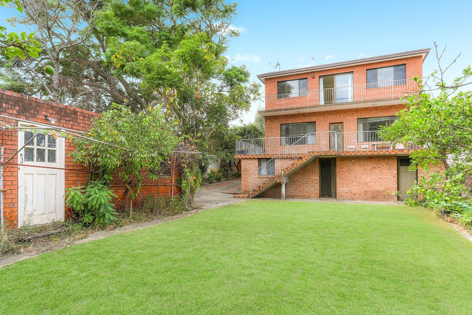 16 Winkurra Street, Kensington NSW 2033, Image 1