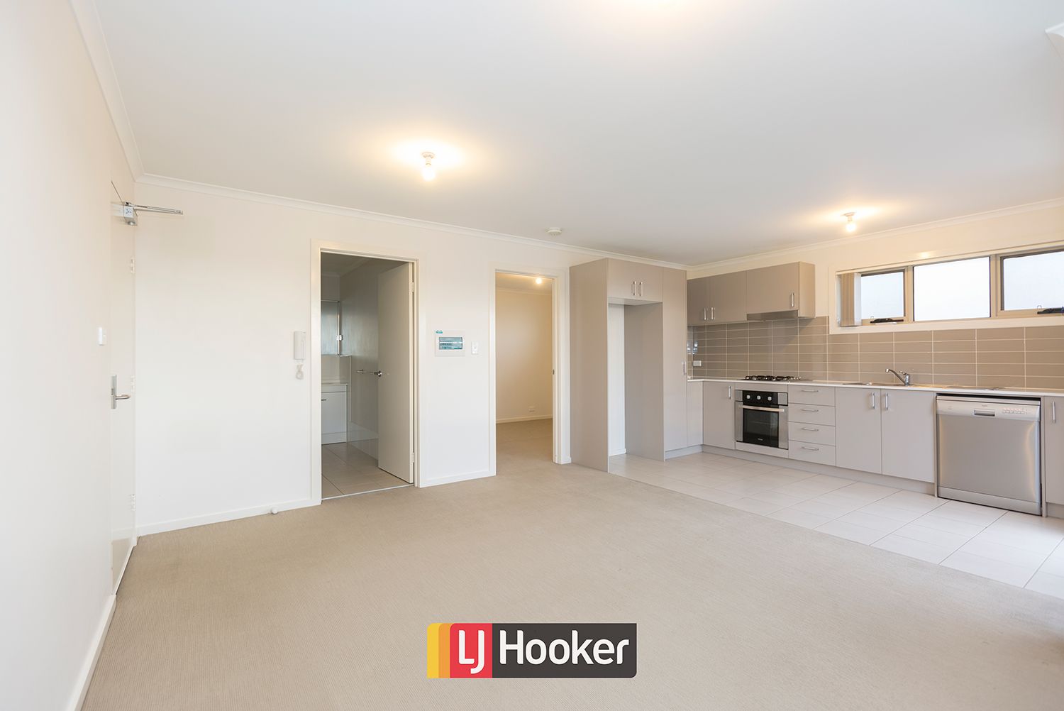 43/134 Flemington Road, Harrison ACT 2914, Image 2