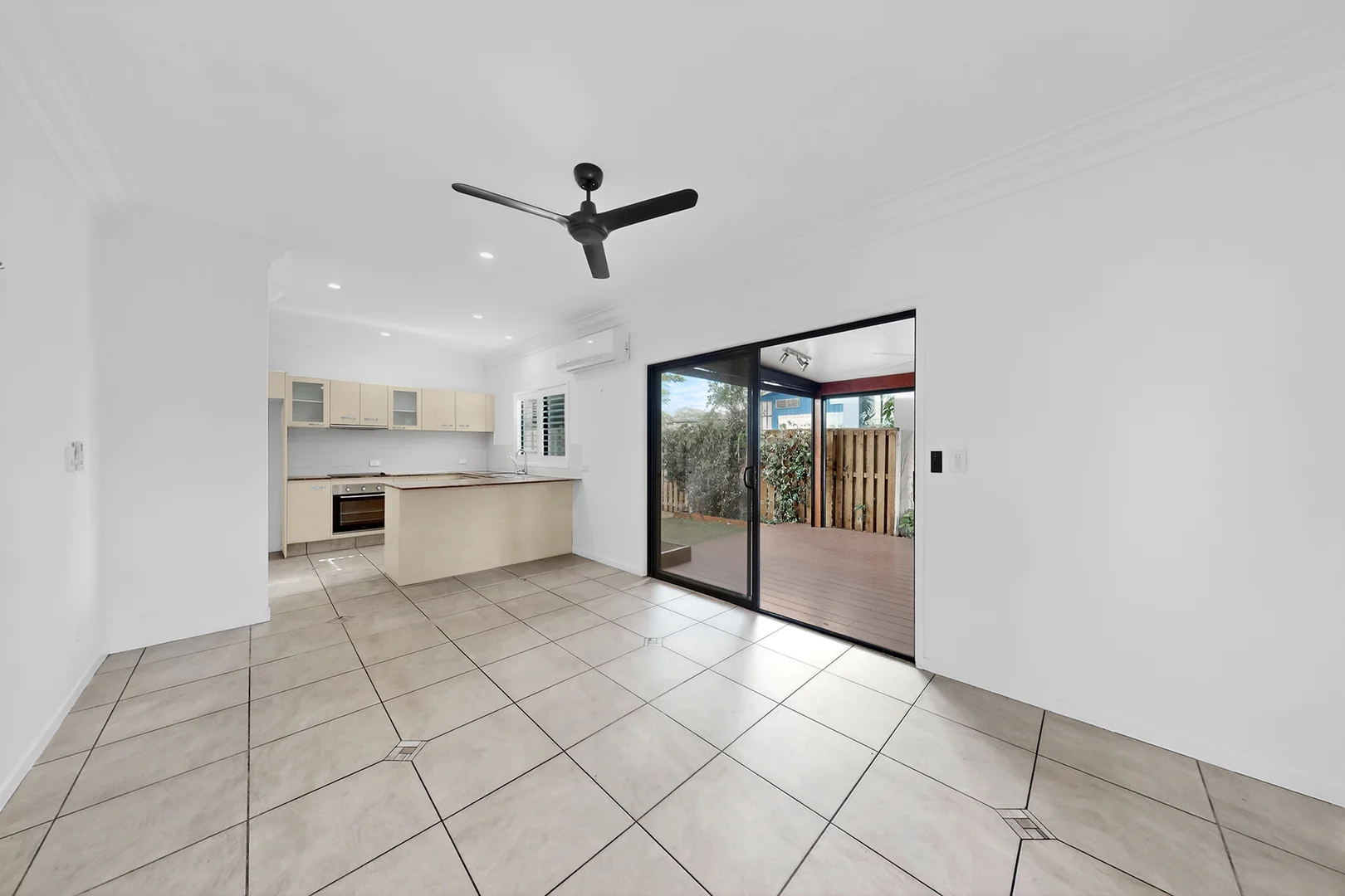 Additional image 2 of 2/143 Sunshine Parade, Miami QLD 4220