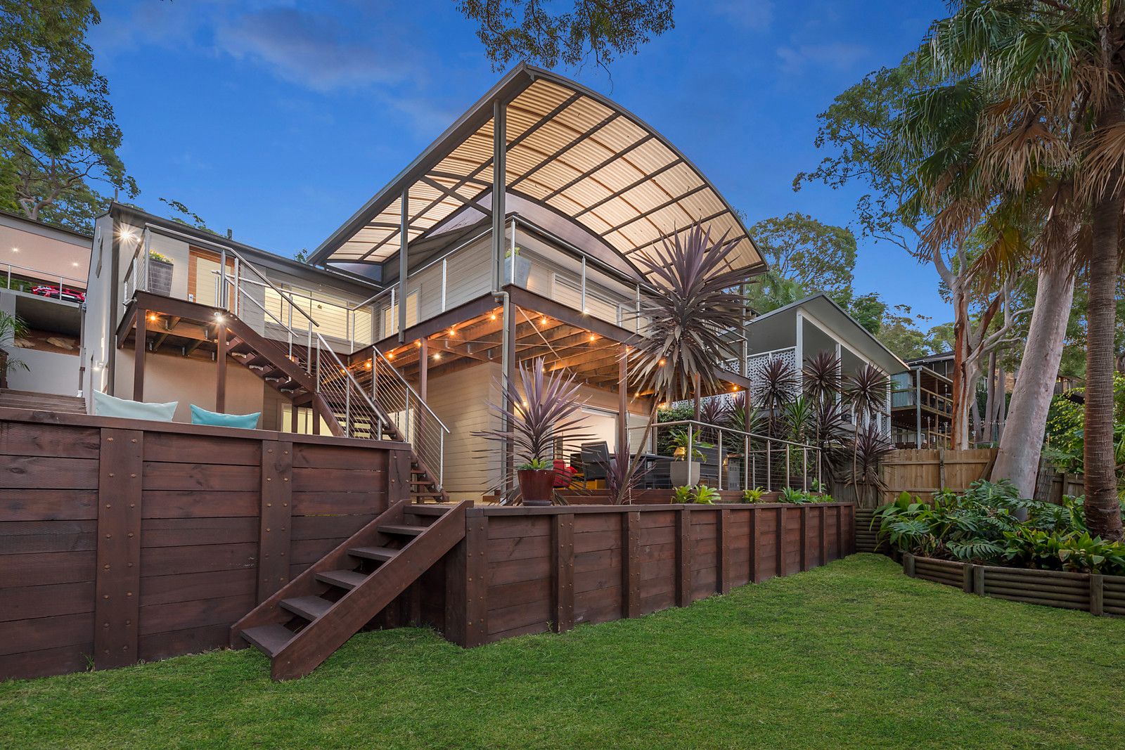 16 Garfield Avenue, Bonnet Bay NSW 2226, Image 0