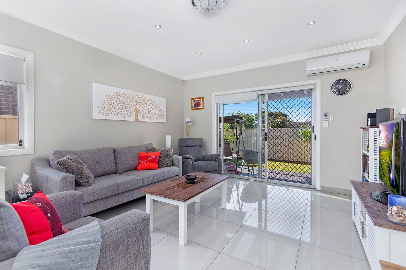 Townhouse 8/86 Jersey Rd, South Wentworthville NSW 2145, Image 2