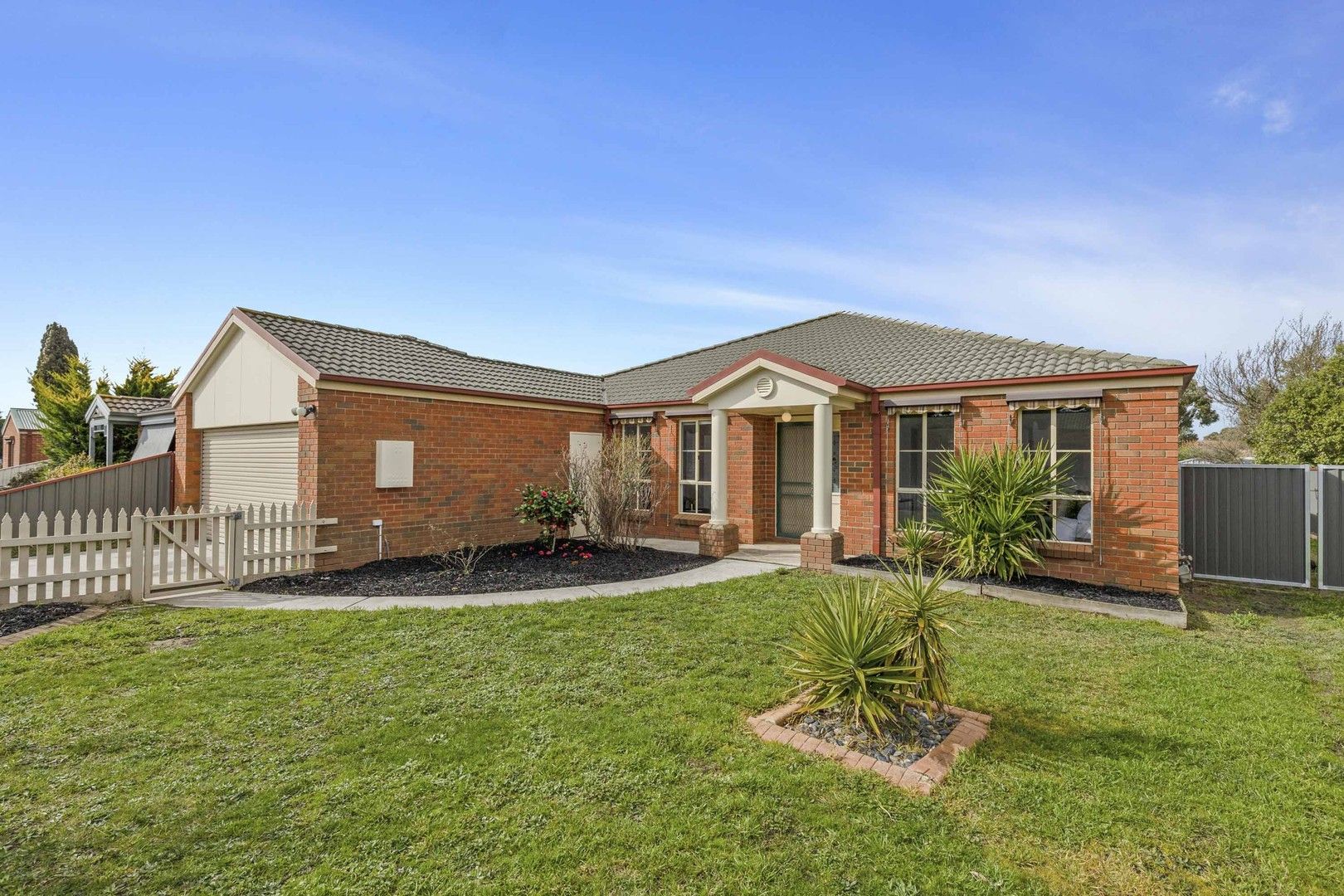 11 James Drive, Delacombe VIC 3356, Image 0