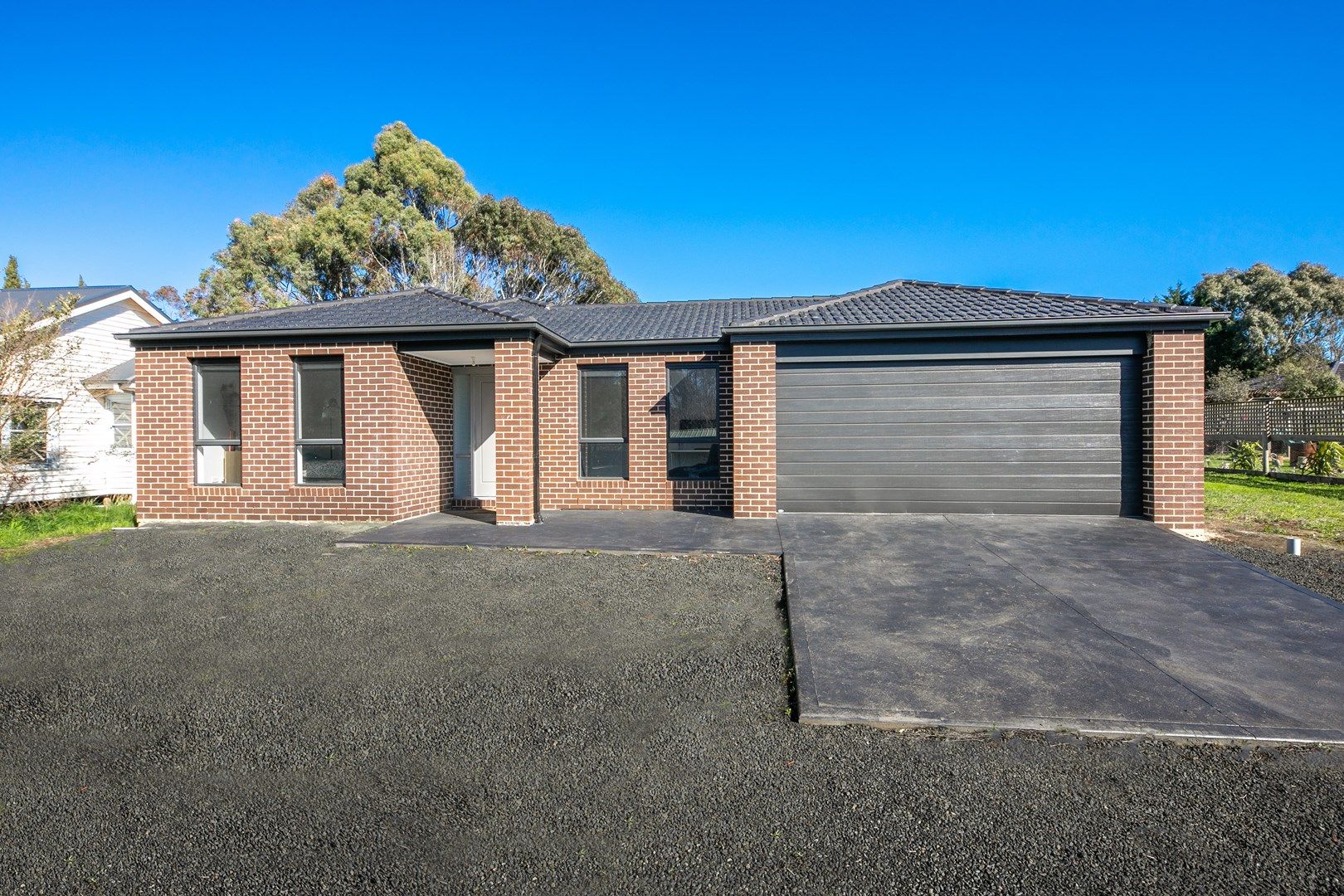 2/23 Reynolds Grove, Romsey VIC 3434, Image 0