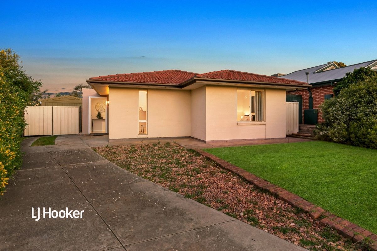 16 Christiana Crescent, Wynn Vale SA 5127, Image 2