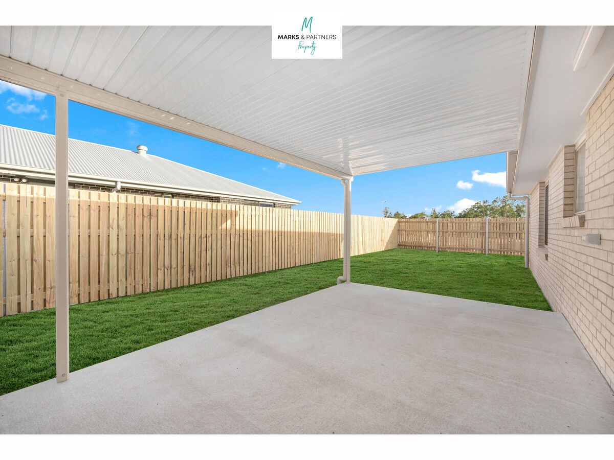 30 Cherry Venture Drive, Eli Waters QLD 4655, Image 2