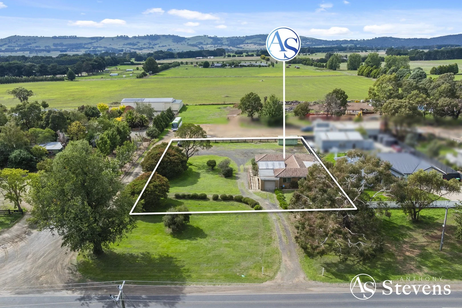 Primary image of 30 Main Road, Lancefield VIC 3435