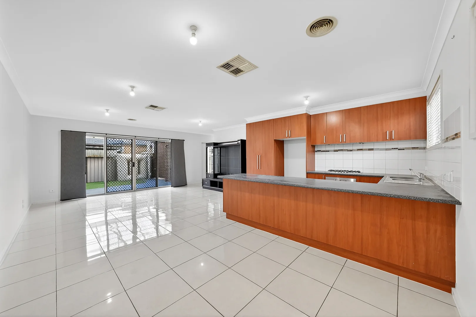 Additional image 11 of 1/4 Bunya Place, Werribee VIC 3030