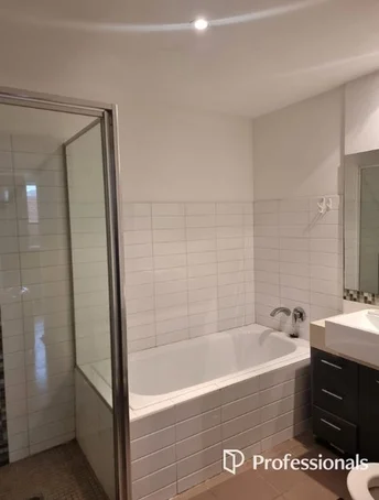 Additional image 7 of 6/8-10 Browns Road, Clayton VIC 3168