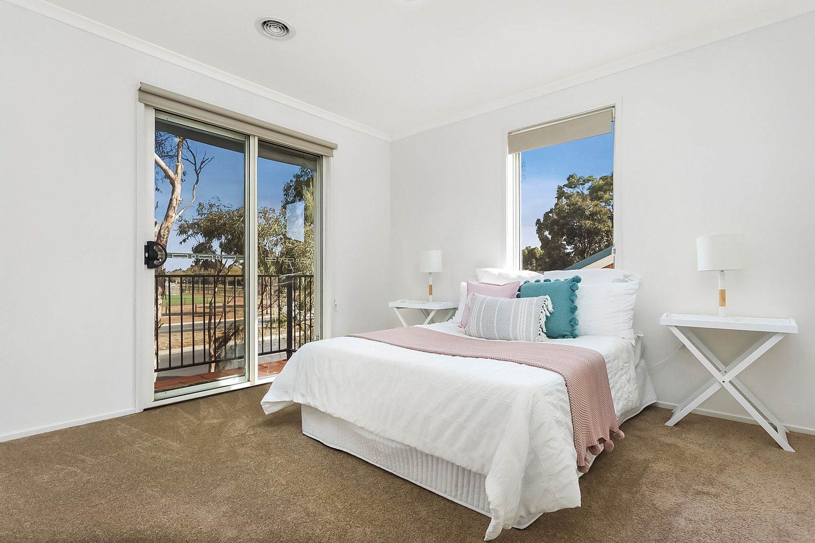 6/4 Landers Court, Caroline Springs VIC 3023, Image 2