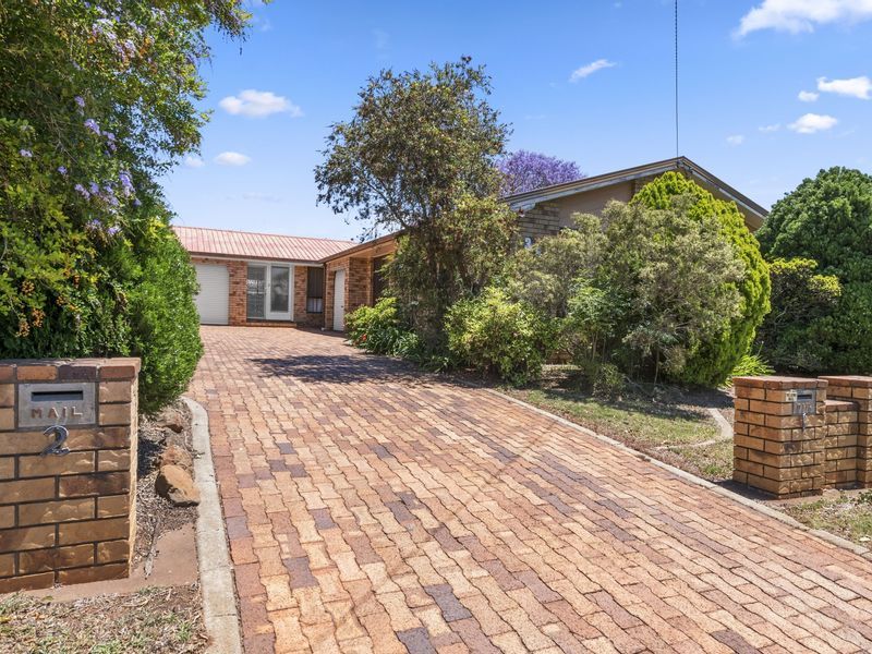 2 bedrooms Semi-Detached in 1/38 Paull Street WILSONTON QLD, 4350