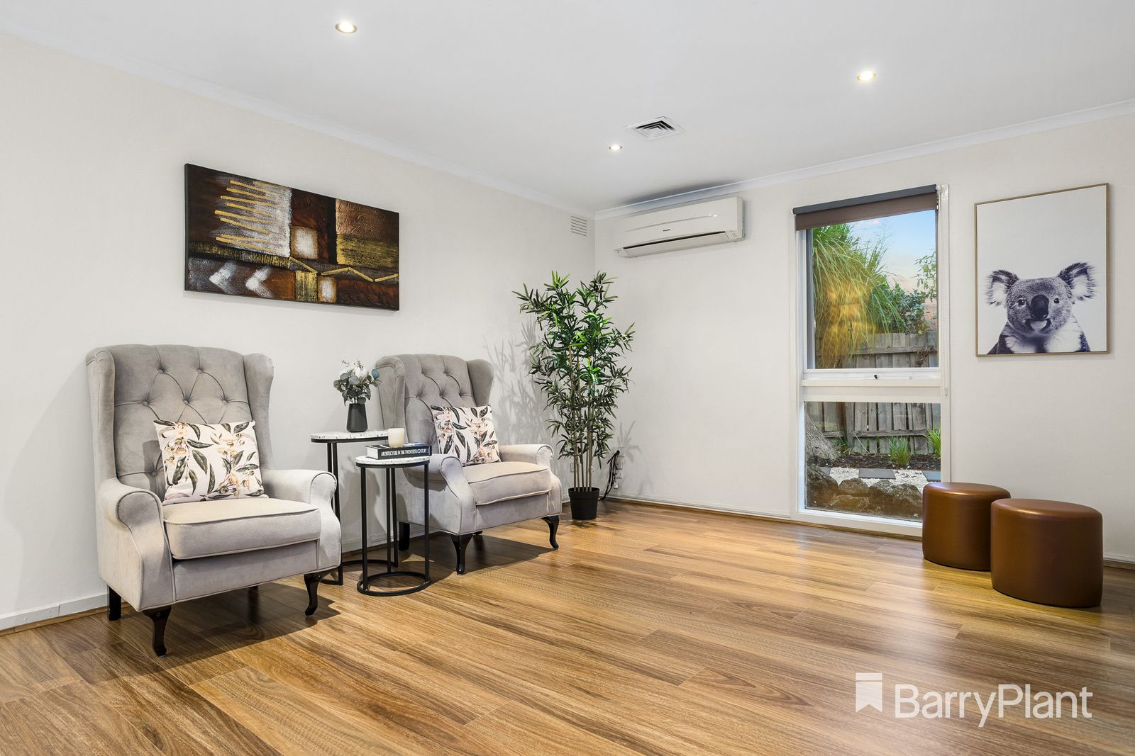 1/4 Azalea Court, Knoxfield VIC 3180, Image 2