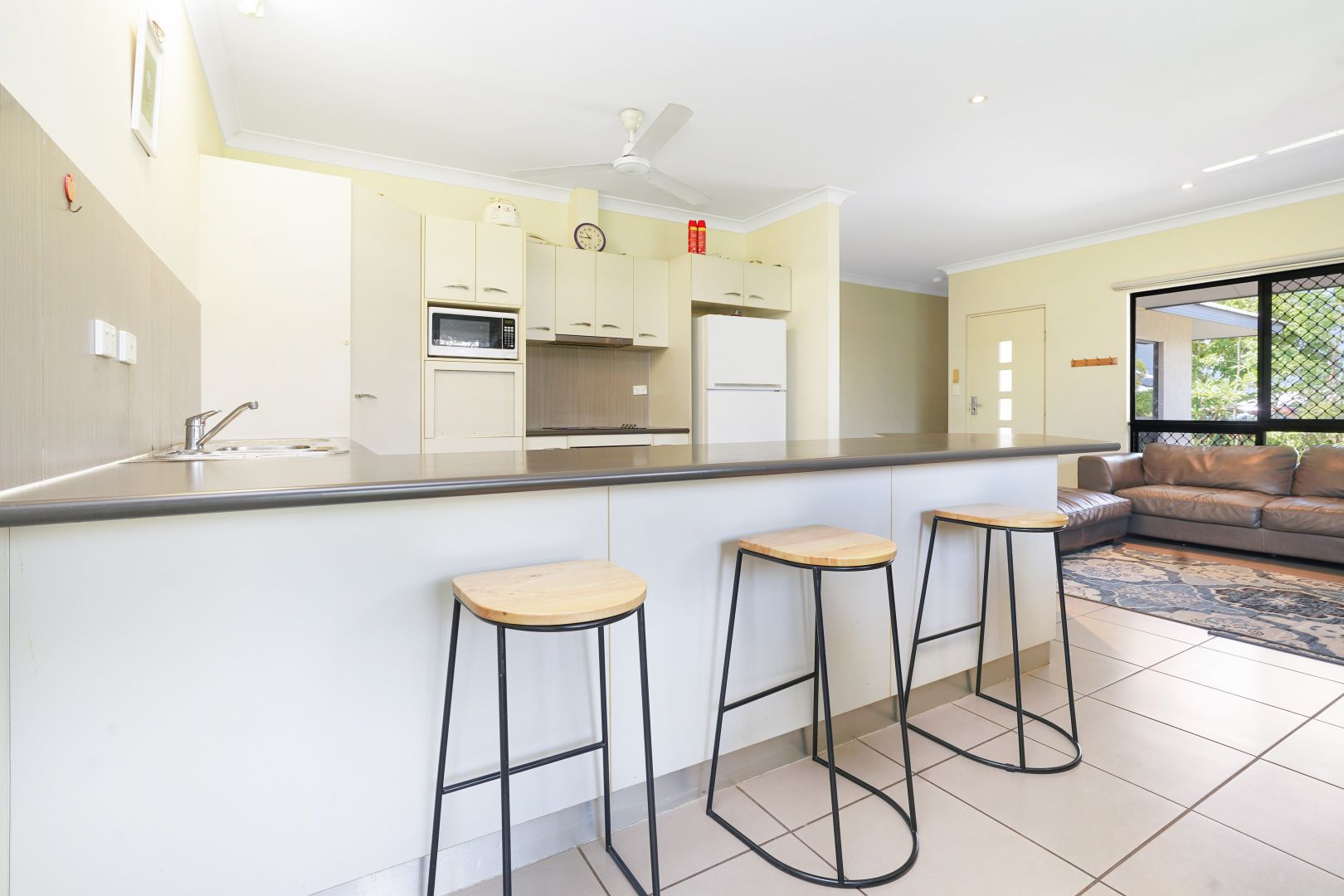 12 Richards Crescent, Rosebery NT 0832, Image 1