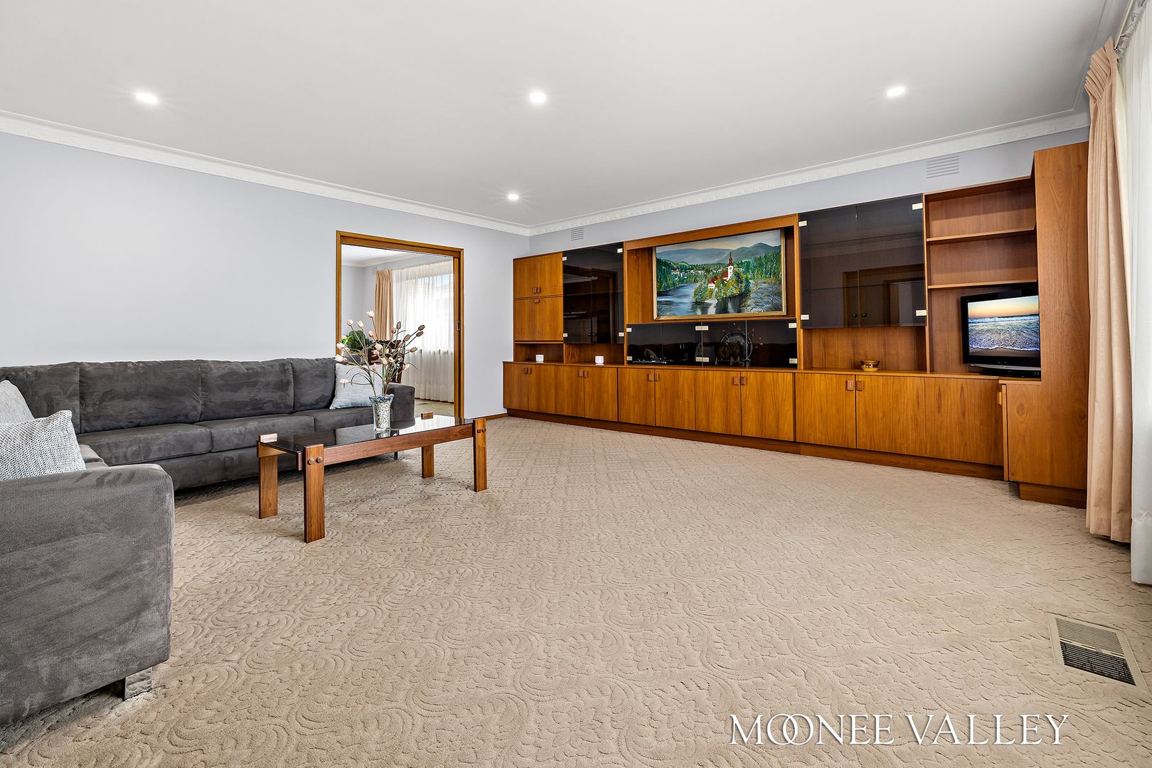 5 Annette Court, Avondale Heights VIC 3034, Image 1