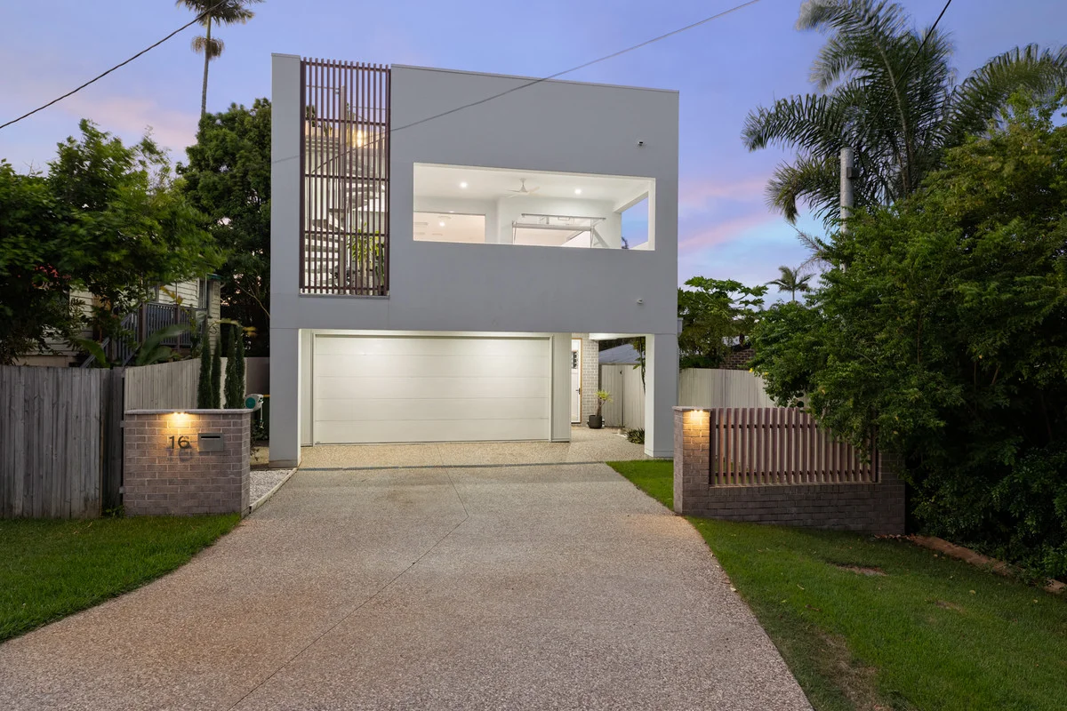 16 Oakland Avenue, Redland Bay QLD 4165