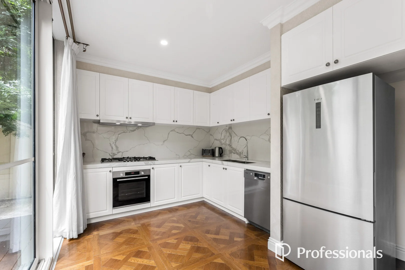 Additional image 6 of 2/18 Grandview Road, Box Hill South VIC 3128