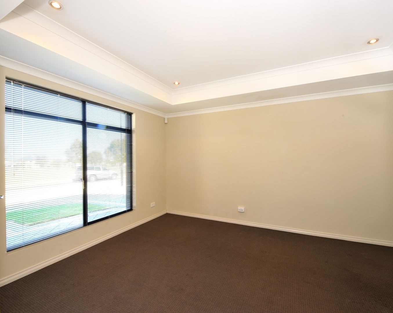 93 Baloo Crst, Wannanup WA 6210, Image 2