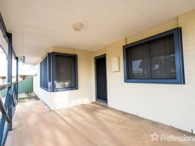 6 Buzolic Court, Brockman WA 6701, Image 2