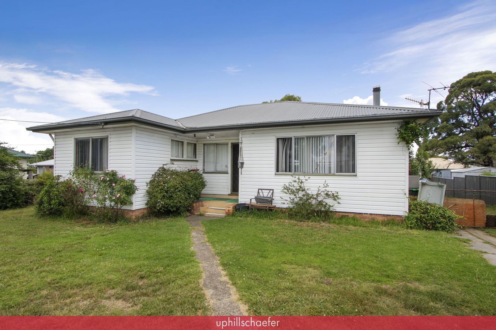 49 Canambe Street, Armidale NSW 2350, Image 2