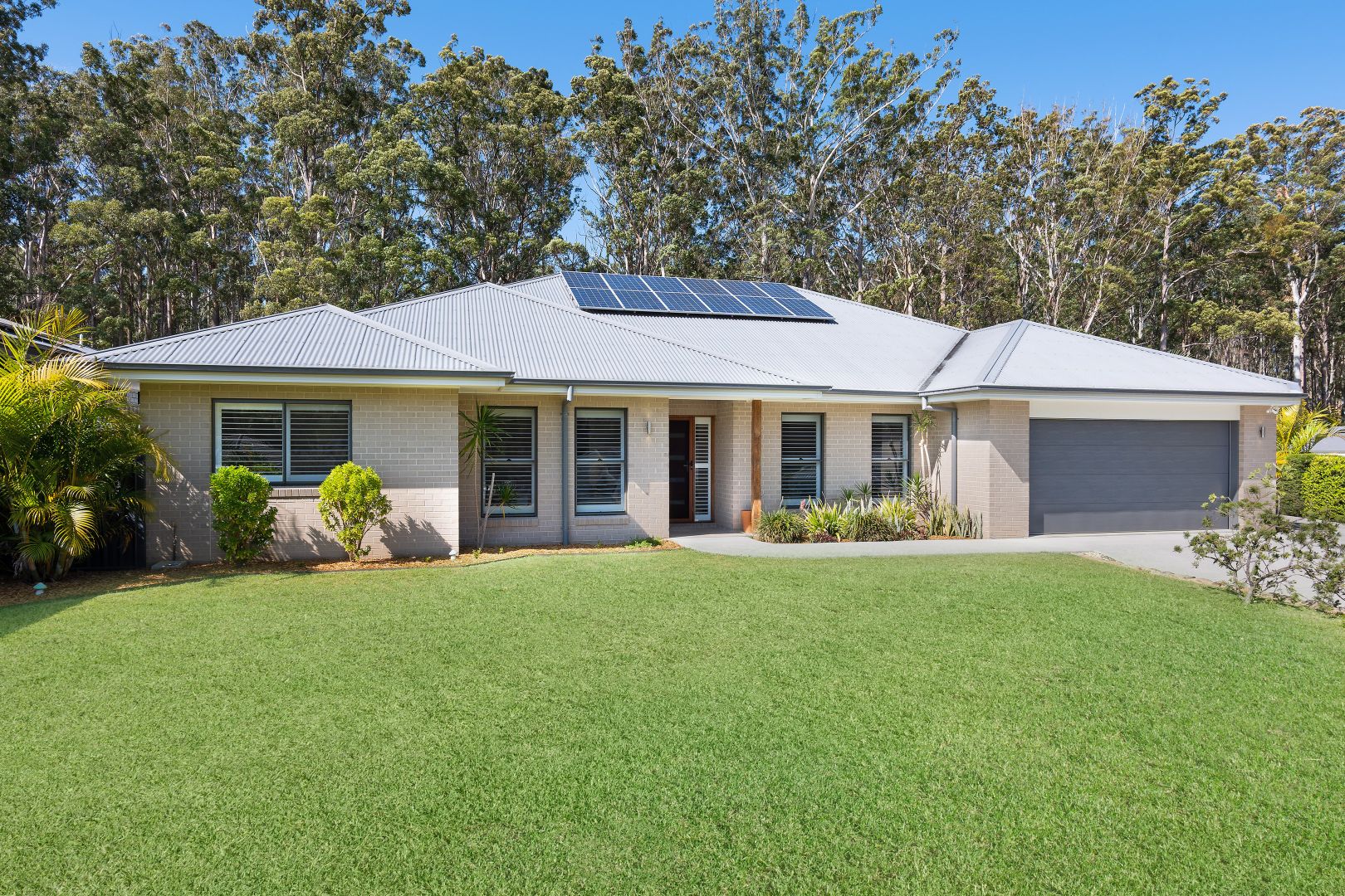 9 Forest View Close, Bonville NSW 2450