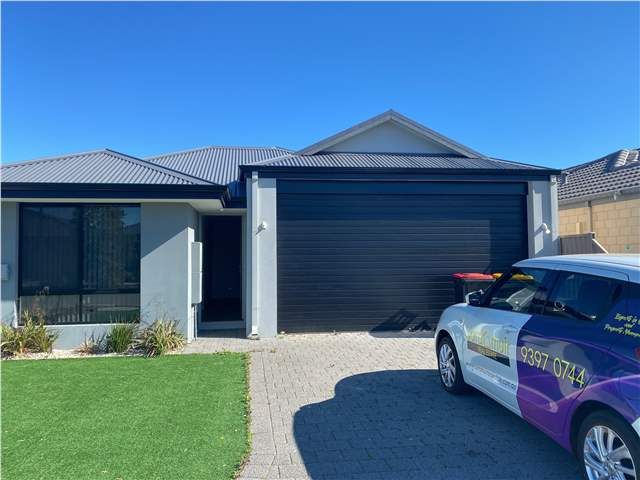 3 bedrooms House in 13 Ochre Street HILBERT WA, 6112