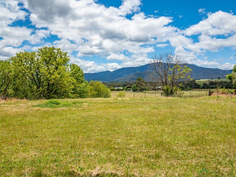 31 Valley Avenue, Mount Beauty VIC 3699, Image 1