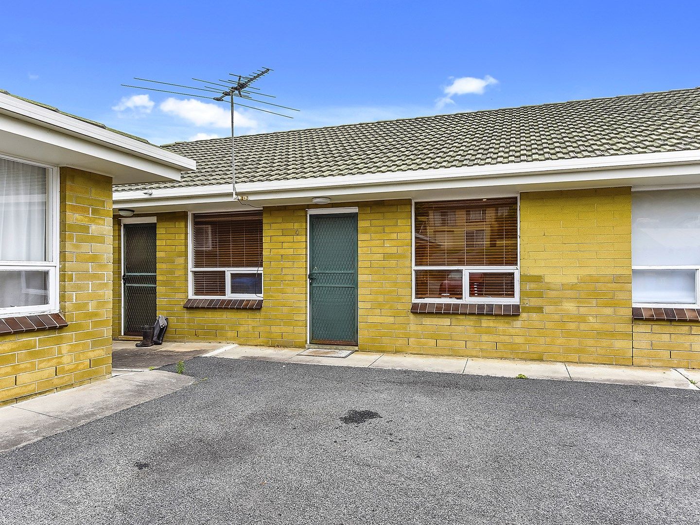 4/7 Sinclair Street, Mount Gambier SA 5290, Image 0