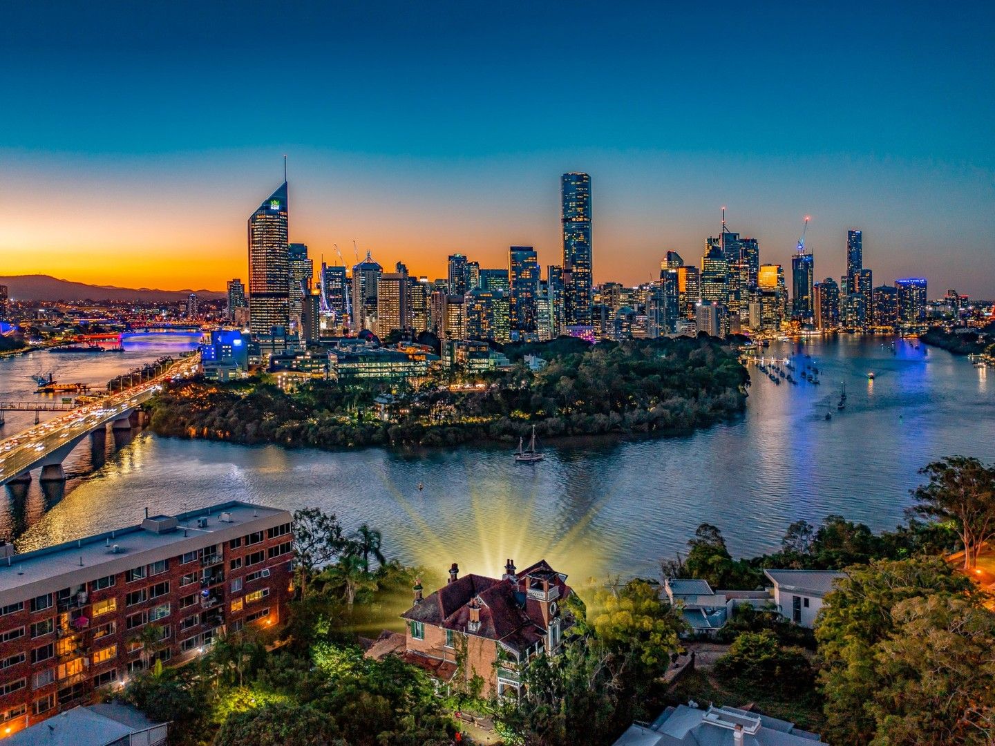 9 Leopard Street, Kangaroo Point QLD 4169, Image 0