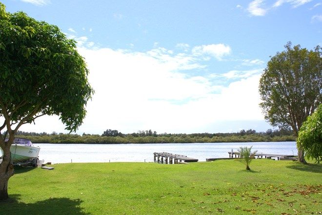 Picture of 21 Oyster Channel Road, MICALO ISLAND NSW 2464