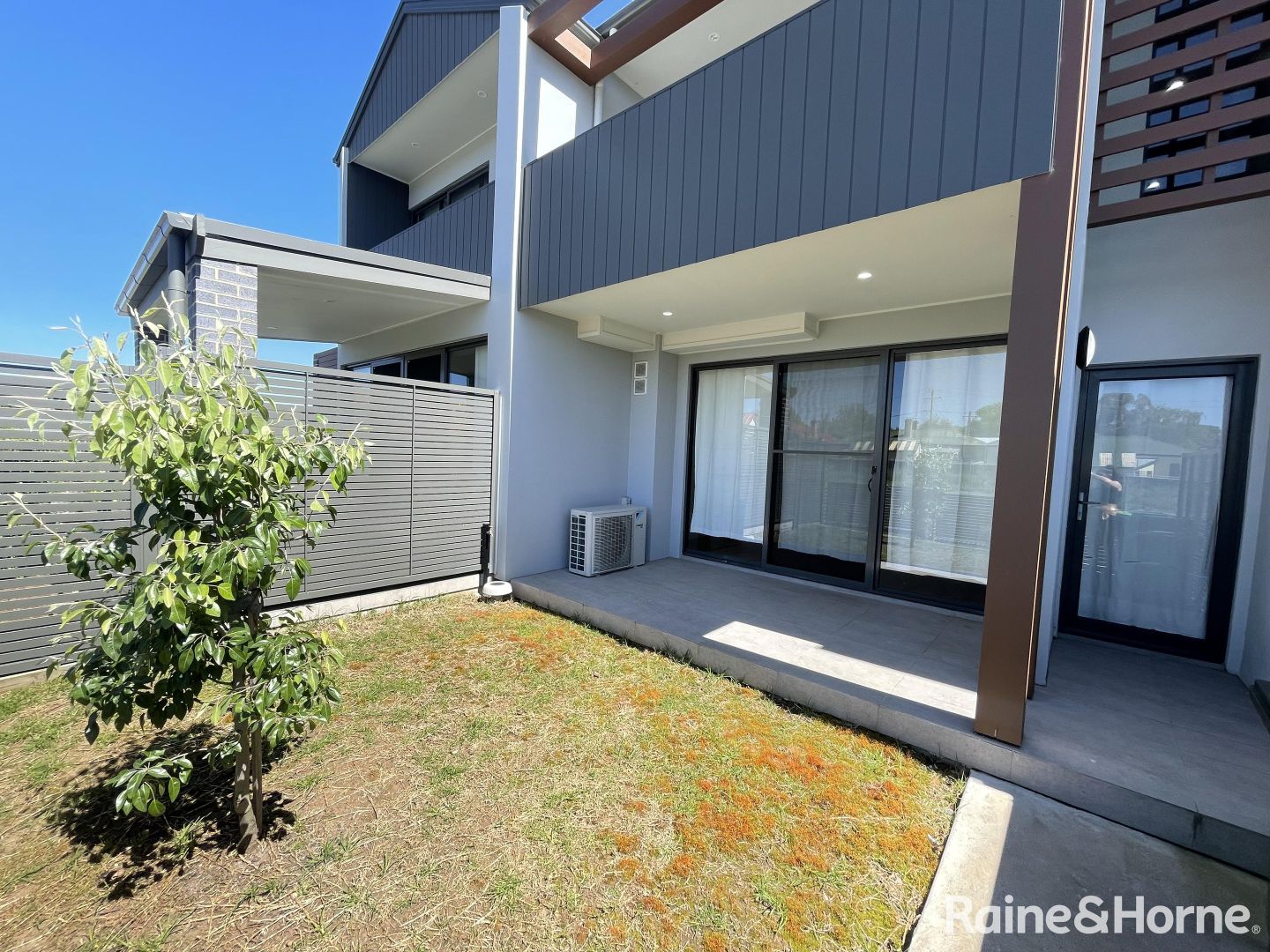 63 McKenzie Crescent, Goulburn NSW 2580, Image 1