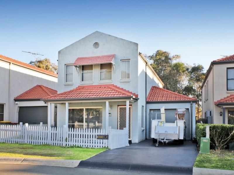 5 Reserve Circuit, Currans Hill NSW 2567