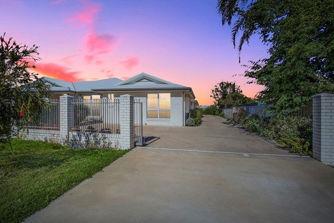 Picture of 2/100 Zeller Street, CHINCHILLA QLD 4413