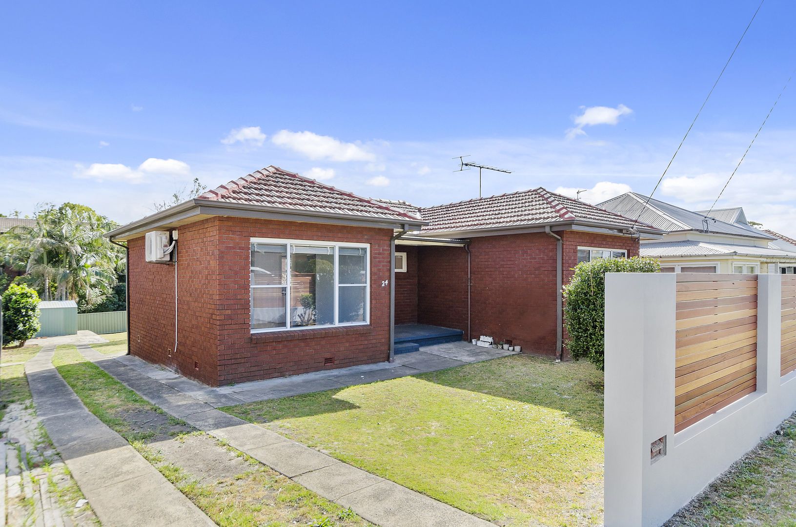 24 Hopetoun Street, Woonona NSW 2517, Image 2